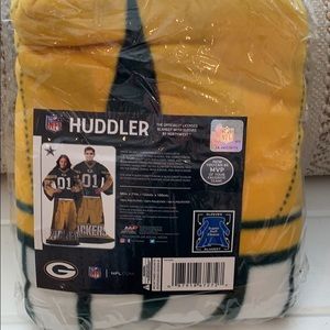 Packers blanket with sleeves